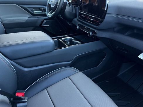 New 2026 Chevrolet Silverado EV Trail Boss AWD/4WD image 15