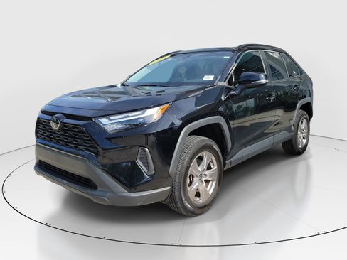 Used 2023 Toyota RAV4 XLE w/ Convenience Package FWD image 3