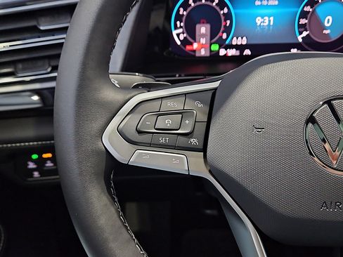 New 2026 Volkswagen Atlas Cross Sport SE image 20