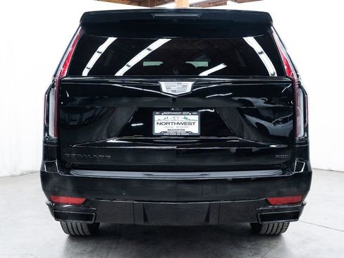 Used 2021 Cadillac Escalade Sport AWD/4WD image 5
