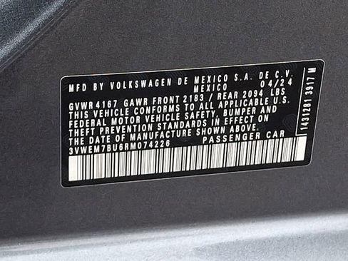 Used 2024 Volkswagen Jetta SE image 31