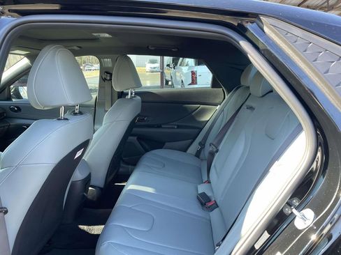 New 2026 Hyundai Elantra Limited image 10