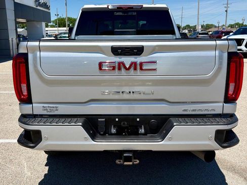 Used 2022 GMC Sierra 2500 Denali w/ Denali Ultimate Package AWD/4WD image 4