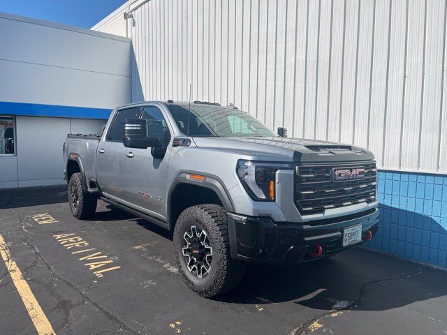 Used 2026 GMC Sierra 2500 AT4X AWD/4WD image 1