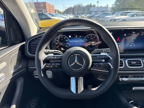 New 2026 Mercedes-Benz GLS 450 4MATIC image 21