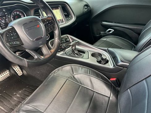 Used 2020 Dodge Challenger R/T RWD image 10