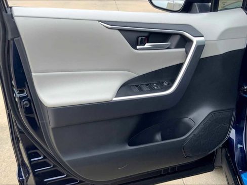 New 2025 Toyota RAV4 XLE Premium image 10