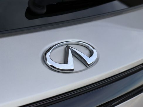 Certified 2023 INFINITI QX60 Luxe w/ Performance Audio Package image 32