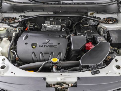 Used 2009 Mitsubishi Outlander ES image 43