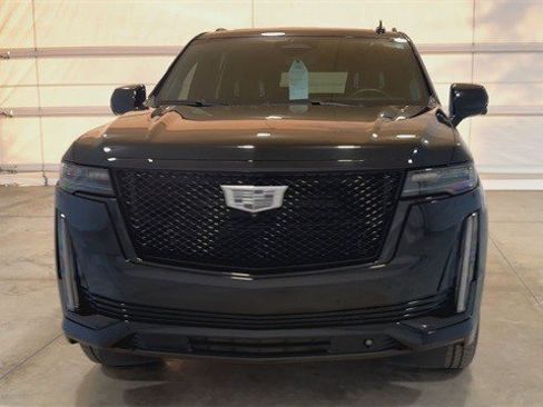 Certified 2023 Cadillac Escalade Sport Platinum w/ LPO, ONYX Package image 3