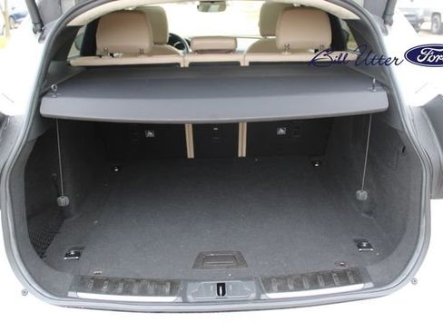 Used 2020 Jaguar F-PACE image 10