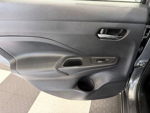 Used 2025 Nissan Versa SV FWD image 17