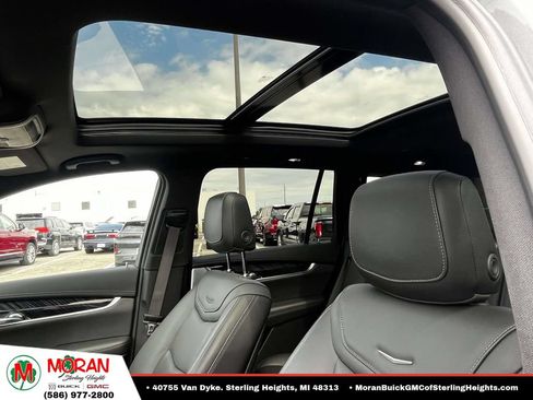 Certified 2024 Cadillac XT6 Premium Luxury w/ Technology Package AWD/4WD image 21
