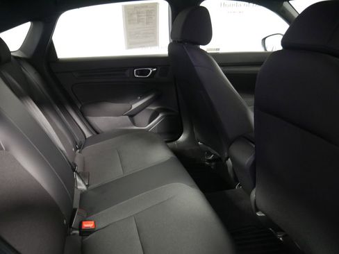 Used 2023 Honda Civic Sport image 9