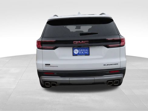 Used 2025 GMC Acadia Elevation image 5