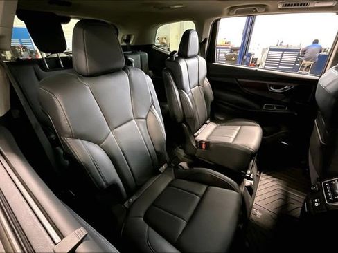 Used 2025 Subaru Ascent Touring image 27