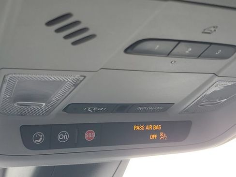 Certified 2021 Chevrolet Blazer LT FWD image 30