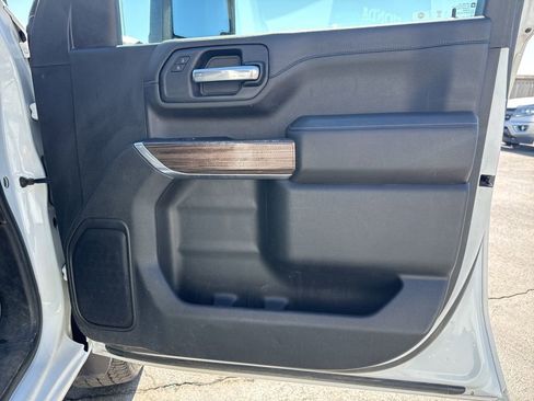 Used 2023 Chevrolet Silverado 2500 LT image 37