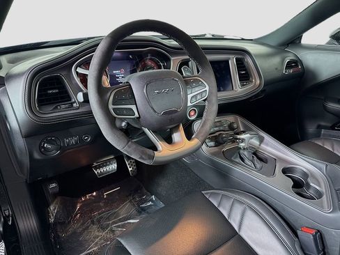 Used 2023 Dodge Challenger SRT Hellcat image 9