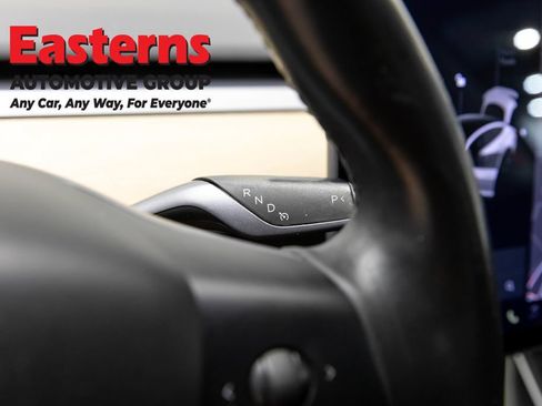Used 2018 Tesla Model 3 Long Range RWD image 13