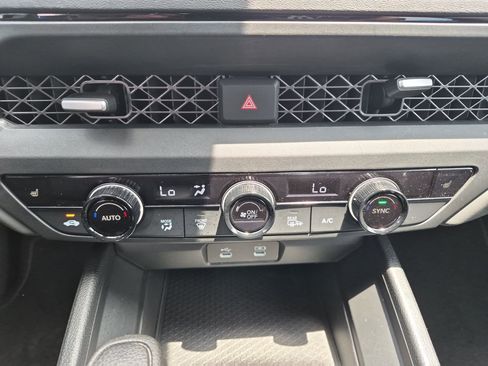 Used 2025 Honda Accord SE image 18