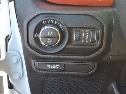 Used 2020 Jeep Gladiator Sport w/ Quick Order Package 24S image 21