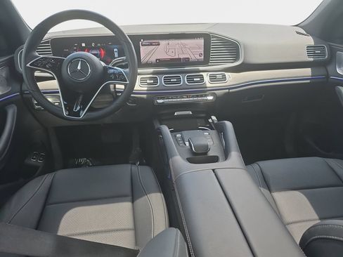 Used 2025 Mercedes-Benz GLE 450e 4MATIC image 12
