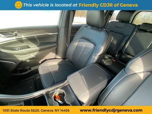 New 2026 Jeep Grand Cherokee Limited image 12