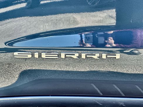 Certified 2022 GMC Sierra 1500 SLT w/ SLT Premium Plus Package image 31