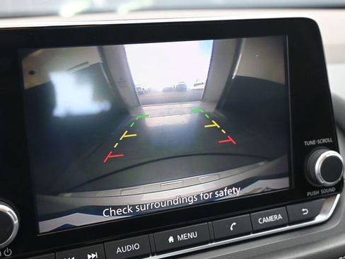 Used 2023 Nissan Rogue SV image 33