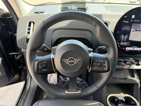 Used 2025 MINI Cooper Countryman S image 17