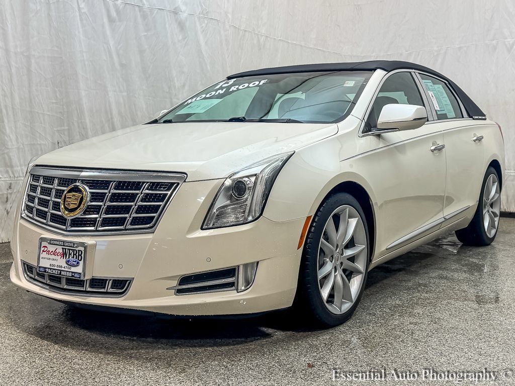 Used 2013 Cadillac XTS Premium AWD/4WD image 2