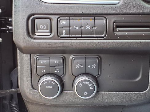 Used 2023 Chevrolet Tahoe LT image 18