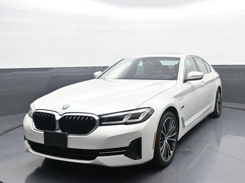 Used 2023 BMW 530e xDrive w/ Premium Package AWD/4WD image 1