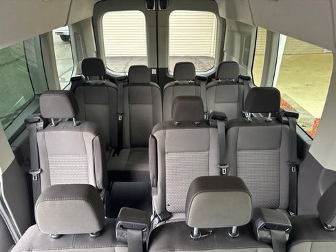 Used 2024 Ford Transit 350 XLT RWD image 28