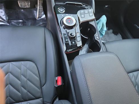 Certified 2024 Kia Sportage X-Line Prestige image 26