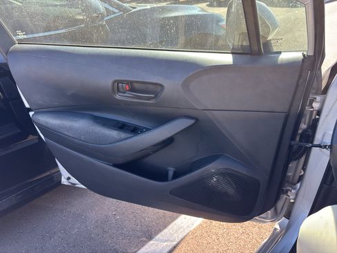 Used 2023 Toyota Corolla LE image 5