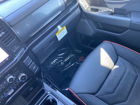 New 2026 Ford F250 Lariat w/ Black Appearance Package AWD/4WD image 15