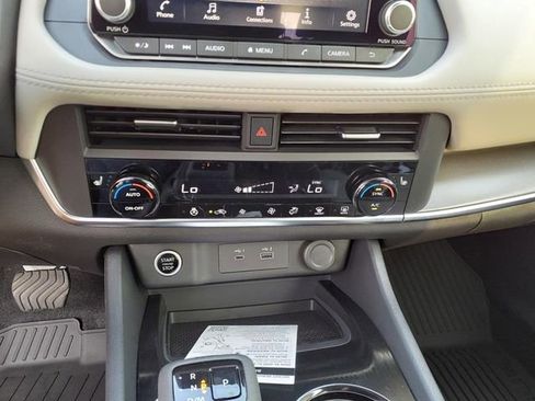 Certified 2023 Nissan Rogue SV w/ SV Premium B Package image 12