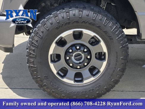 Used 2024 Ford F250 Lariat w/ Lariat Ultimate Package AWD/4WD image 7