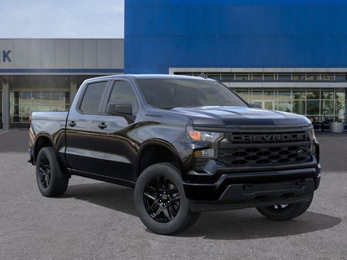 New 2026 Chevrolet Silverado 1500 Custom w/ LPO, Dark Essentials Package RWD image 7