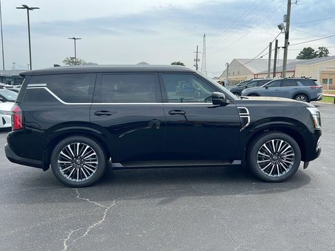 New 2025 Nissan Armada Platinum Reserve image 3