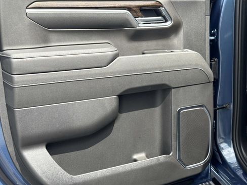 New 2026 GMC Sierra 1500 Elevation w/ Elevation Premium Package AWD/4WD image 12