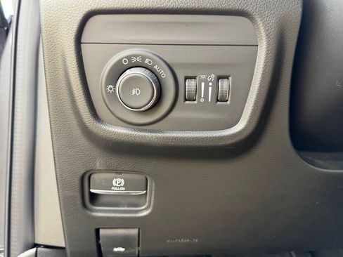 New 2026 Jeep Grand Cherokee L Limited image 23