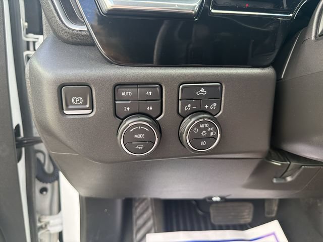 Used 2023 Chevrolet Silverado 1500 RST w/ Z71 Off-Road Package AWD/4WD image 18