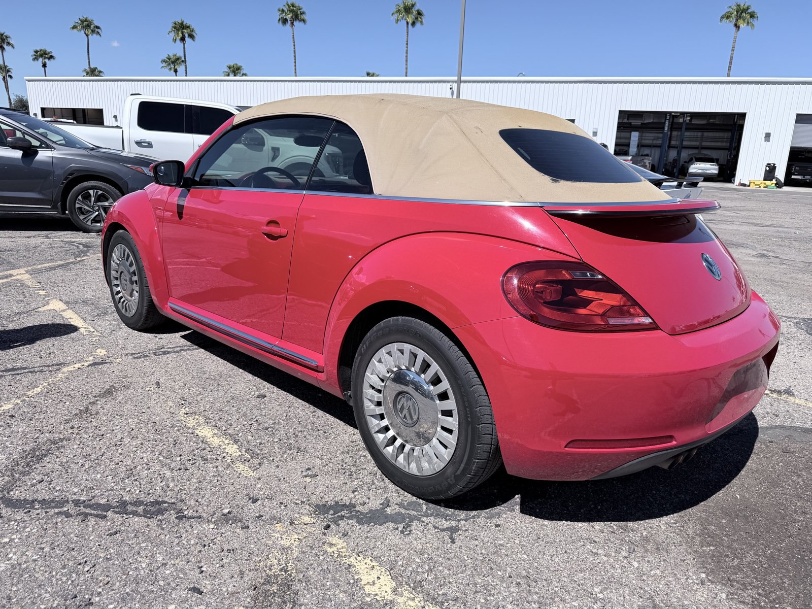 Used 2013 Volkswagen Beetle 2.5 FWD image 3