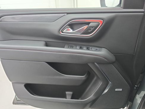 Used 2024 Chevrolet Suburban RST w/ Luxury Package image 28