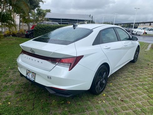 Certified 2021 Hyundai Elantra SEL image 25