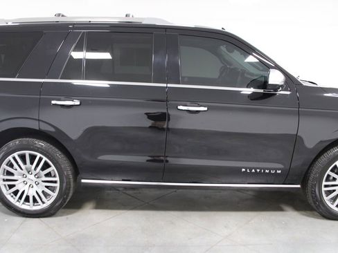 Used 2023 Ford Expedition Platinum AWD/4WD image 10