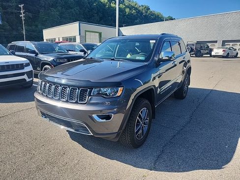 Used 2018 Jeep Grand Cherokee Limited AWD/4WD image 3